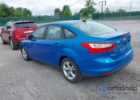 2014 Ford Focus Se z USA, uszkodzony, nr VIN 1FADP3F22EL370790